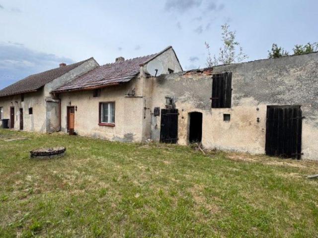 Dom do remontu z dużą działką – Węgry, gm. Turawa, ul. Opolska